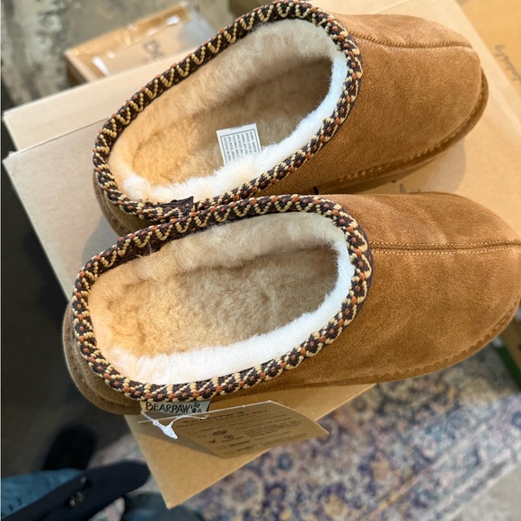 BEARPAW Martis - NEW IN BOX - Picture 2 of 3